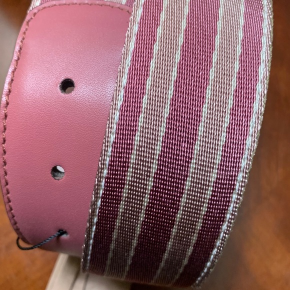 GUCCI Leather with canvas Belt.  Size 80-32 - Picture 4 of 13